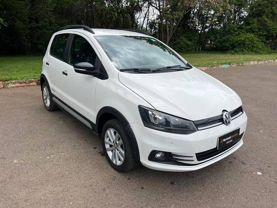 VOLKSWAGEN FOX 1.0 MPI TRACK 12V FLEX 4P MANUAL